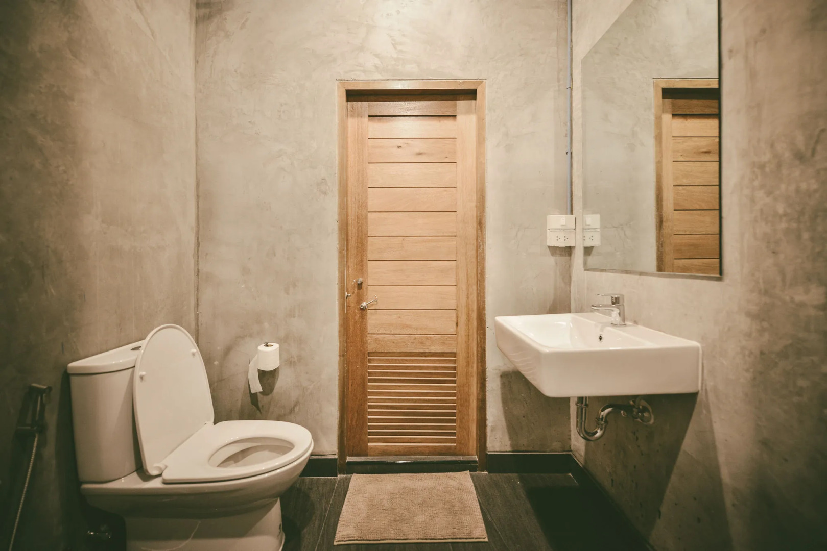 Good One Poshtel & Café Bar