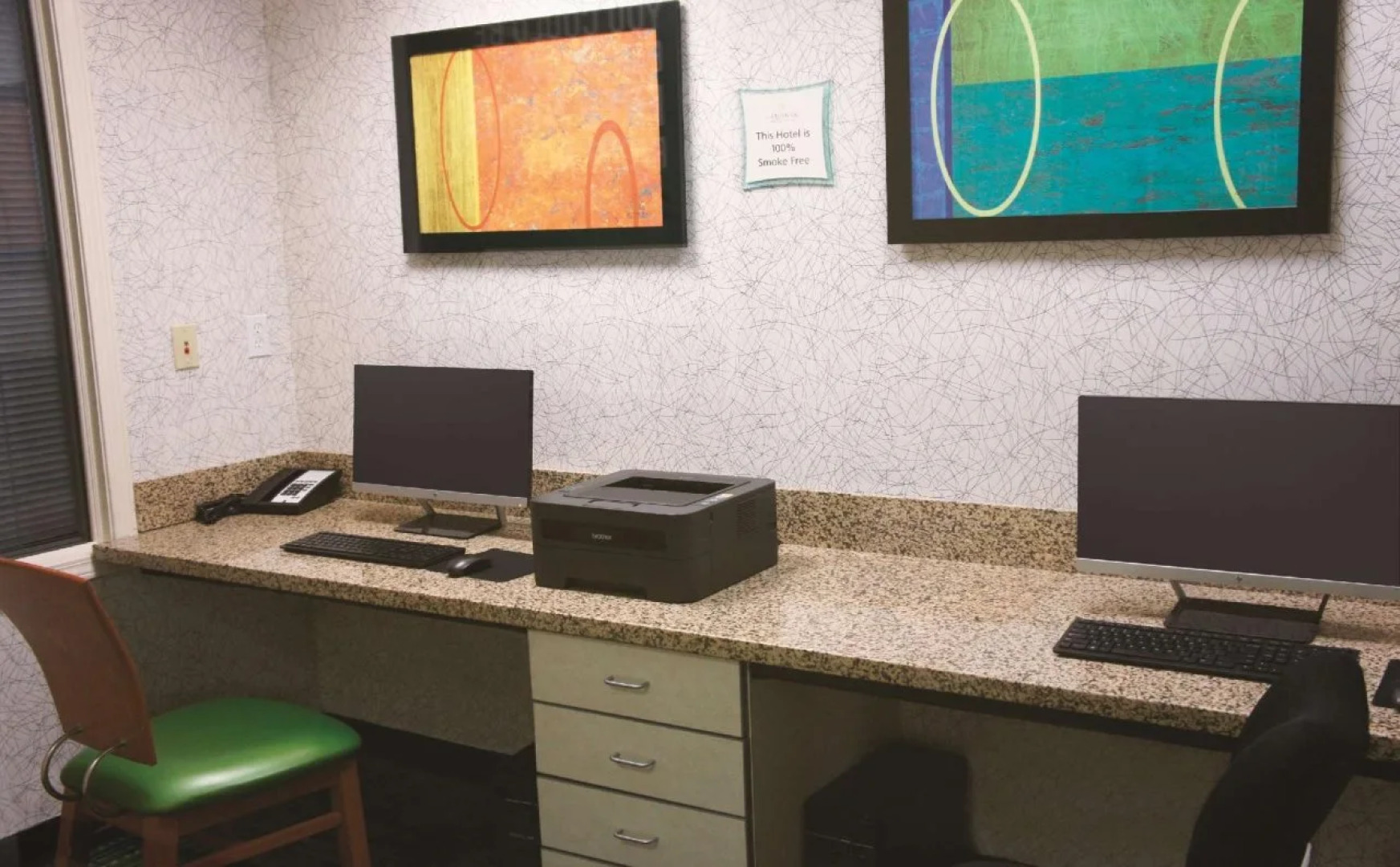 La Quinta Inn & Suites Tulsa Central