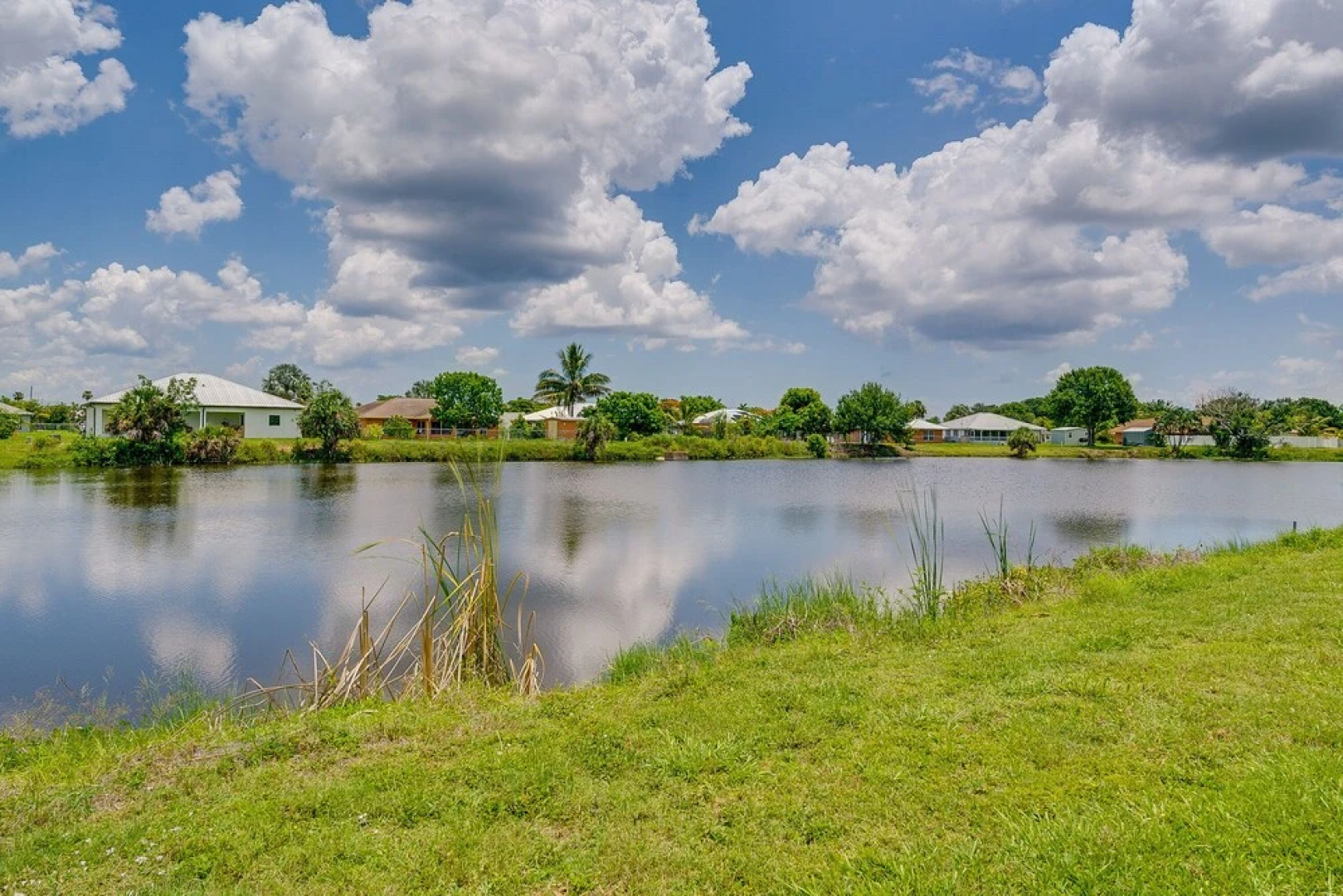 Clewiston 'bluegill' Home Rental w/ Fishing Pond!