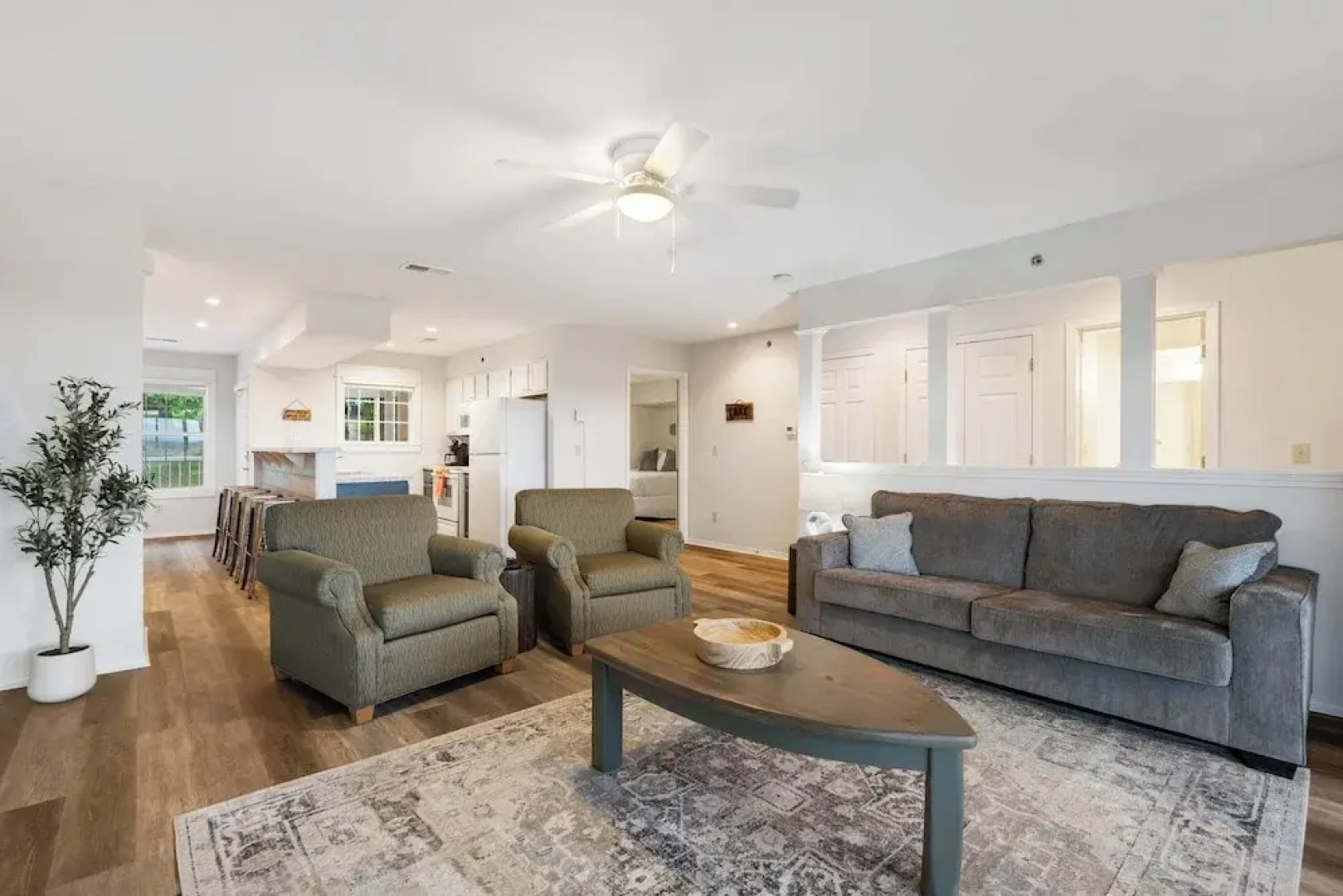 Ozark Mountain Oasis For 7!