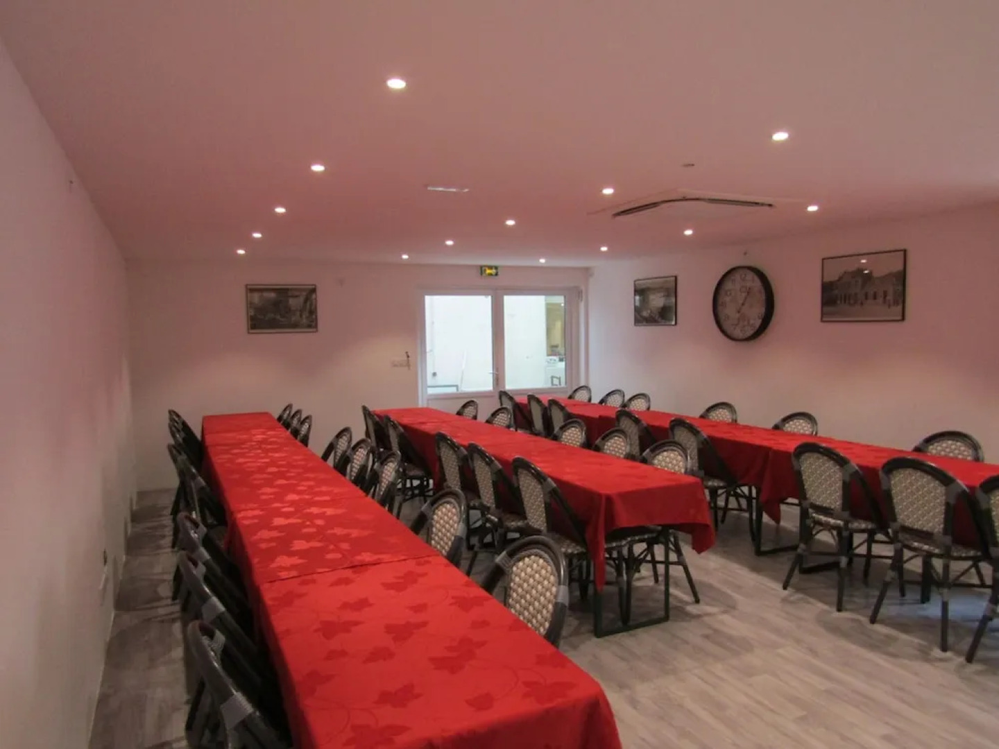 Hôtel Restaurant Le Bourgogne