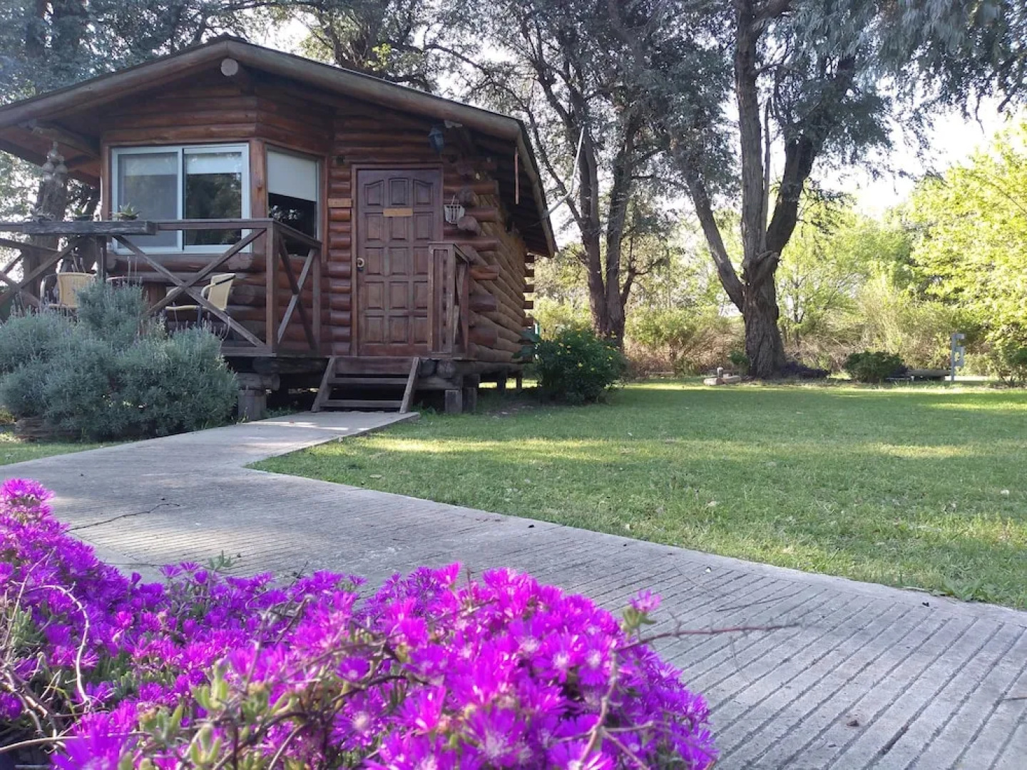 Pualy Resort & Spa by DECK