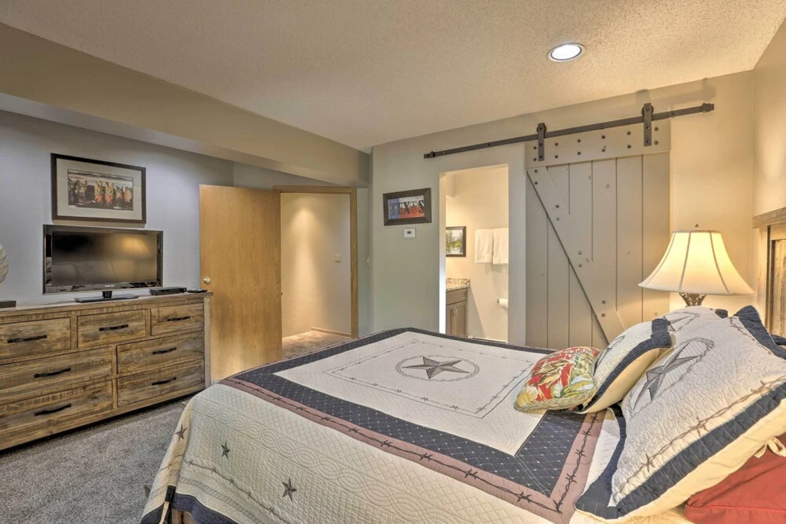 Creekside Frisco Condo w/ Views & Pool Access!