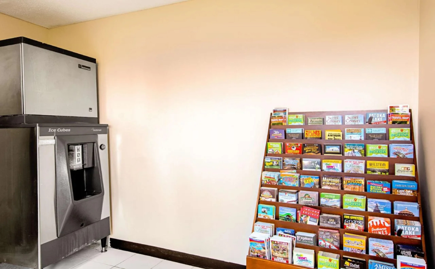 Red Roof Inn Scottsburg