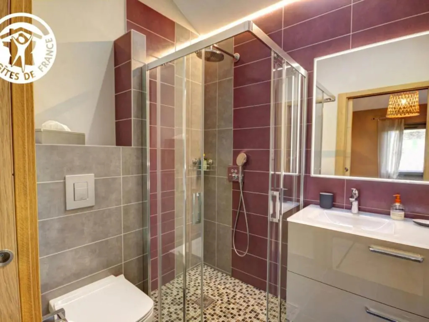 Gîte Montbrison, 4 pièces, 6 personnes - FR-1-496-157