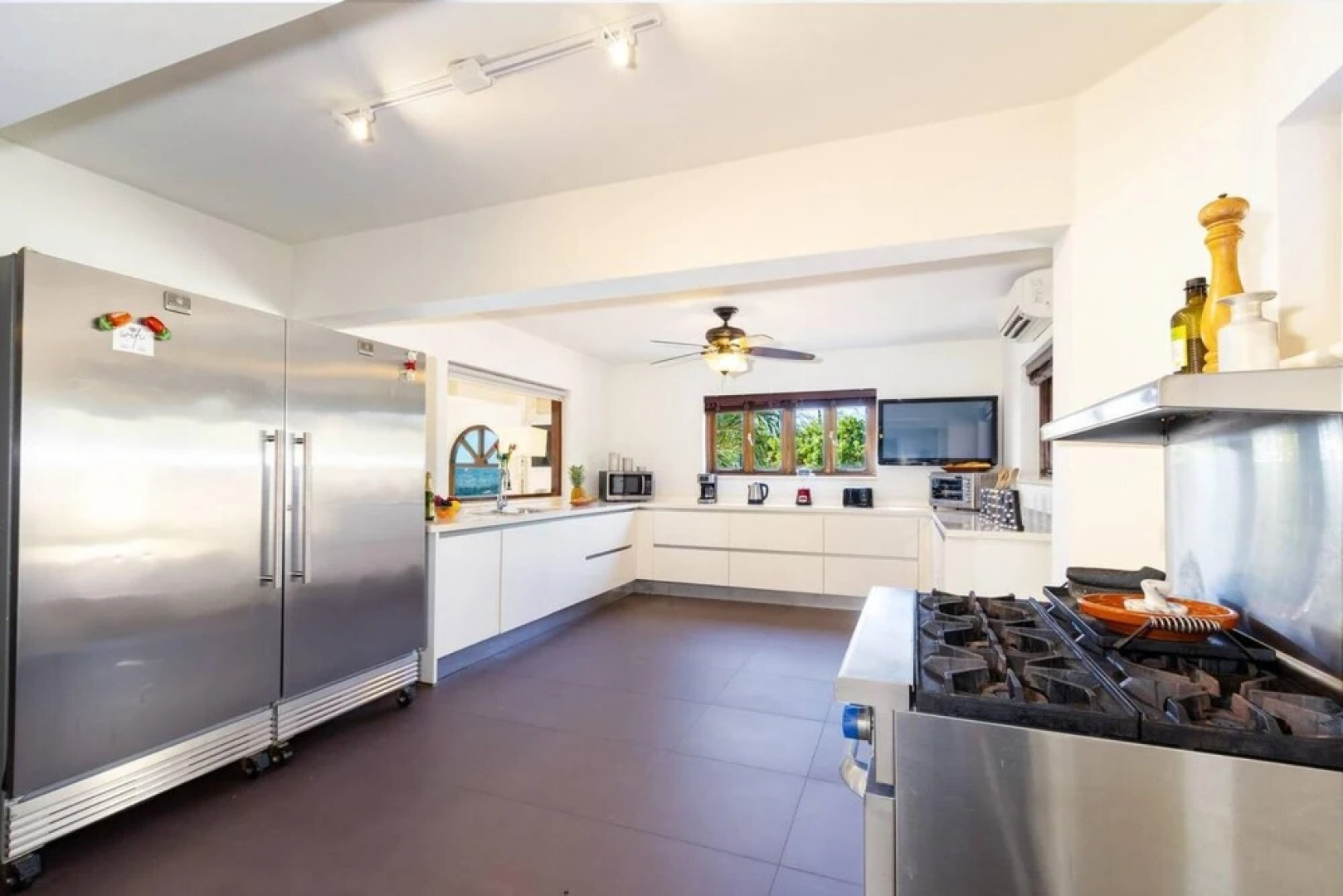 Mountain Villa Infinity Pool Majestic Views