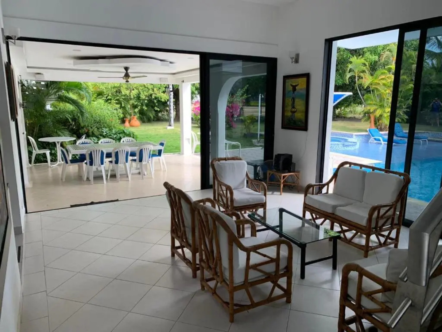 Casa Girardot Condominio El peñon 5 Habitaciones.