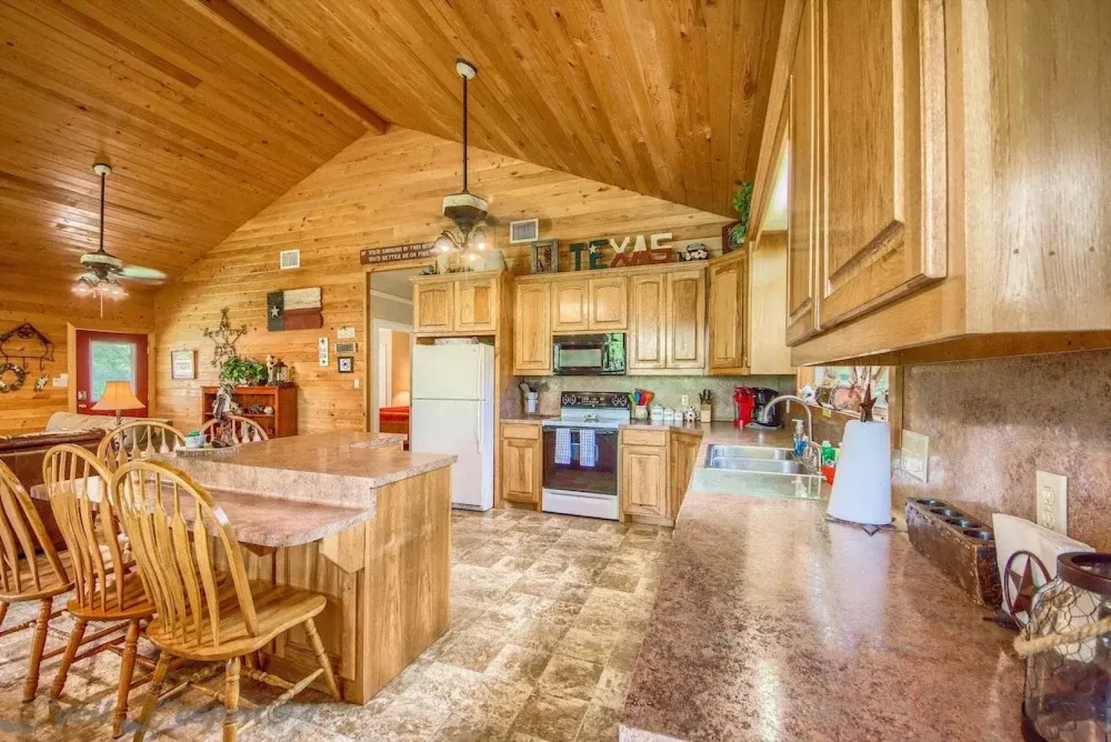 Texas Blue Wagon Rr9084b3 7 Bedroom Home by RedAwning