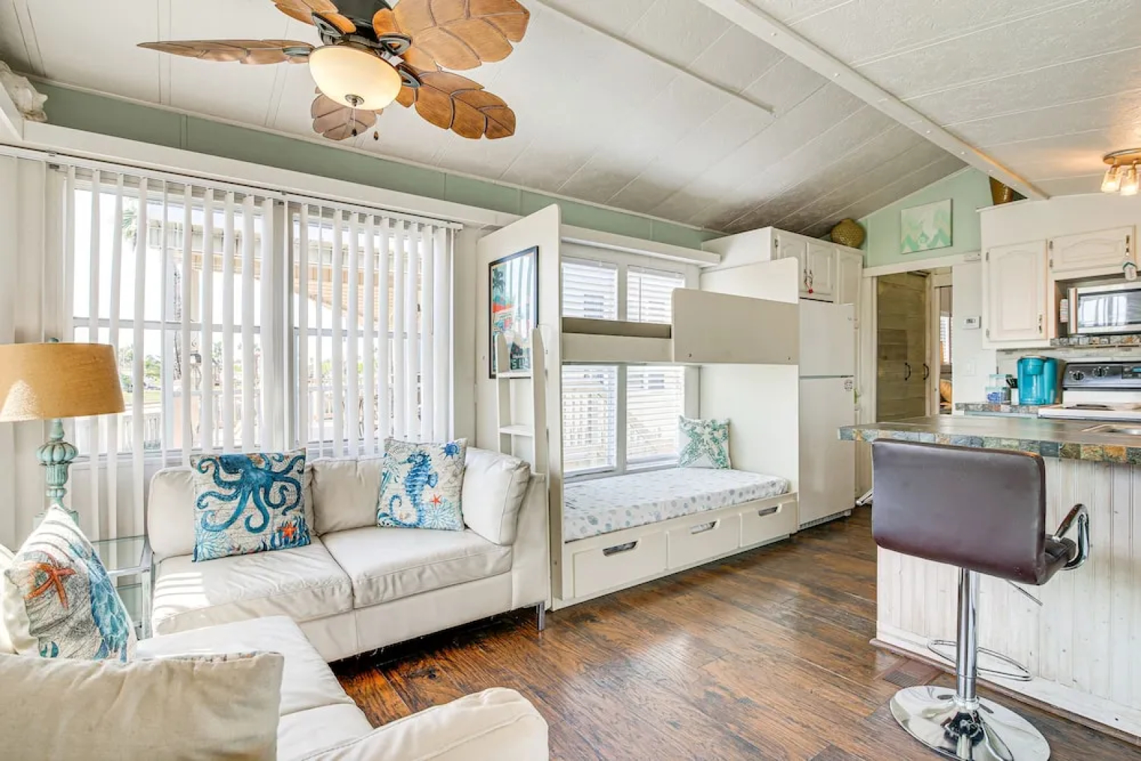 Resort-style Perks & Deck at Port Isabel Home!