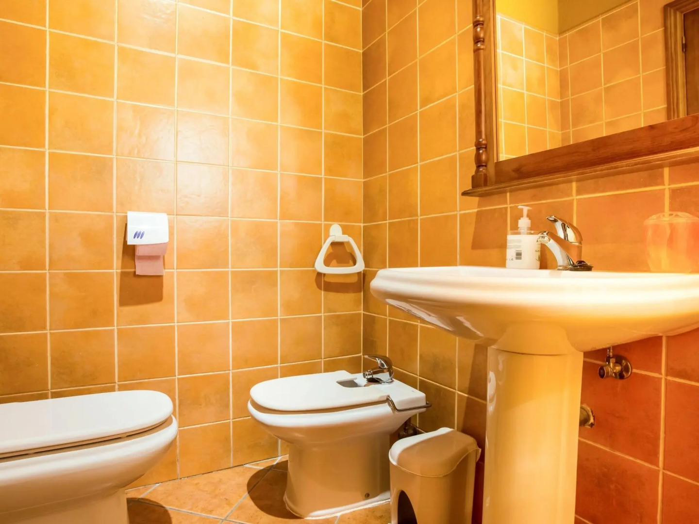 Classy Holiday Home in Guaro With Private Swimming Pool