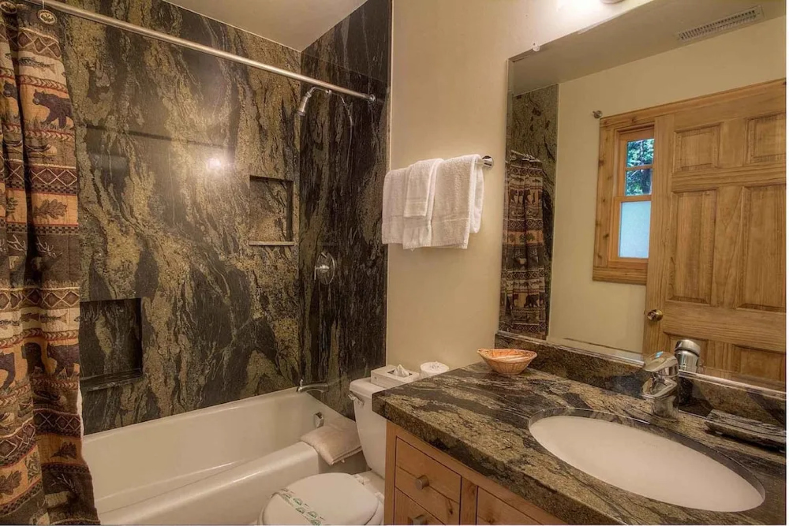 Hudsons Hideaway by Lake Tahoe Accommodations