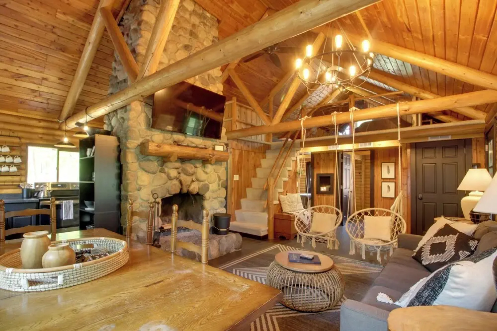 1 Mi to Beach & Lake: Breezy Point Cabin w/ Yard!