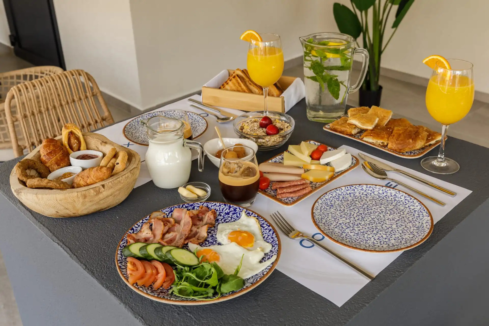 Costa De Luxe Suites