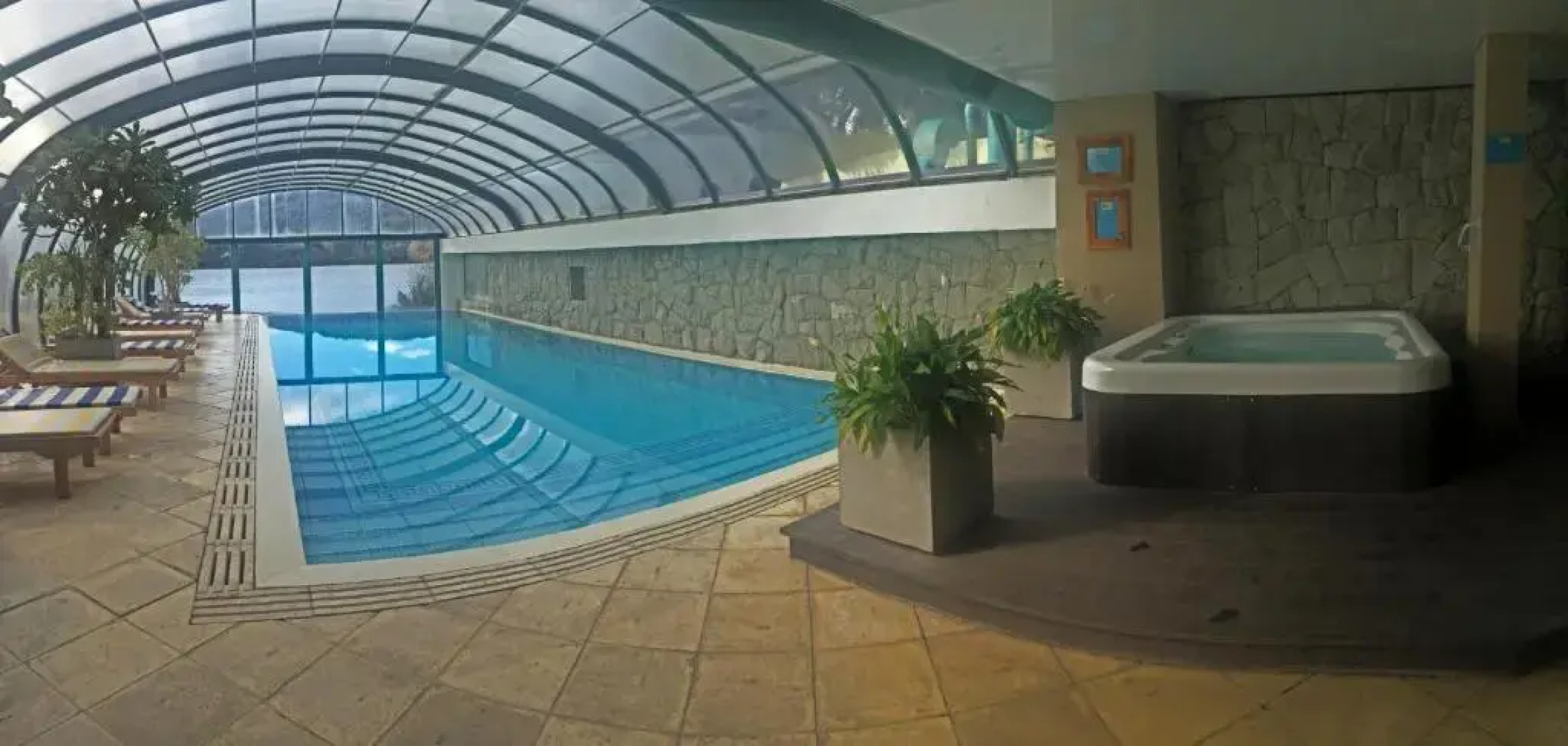 Puerto Pireo Apart Hotel & Cabañas