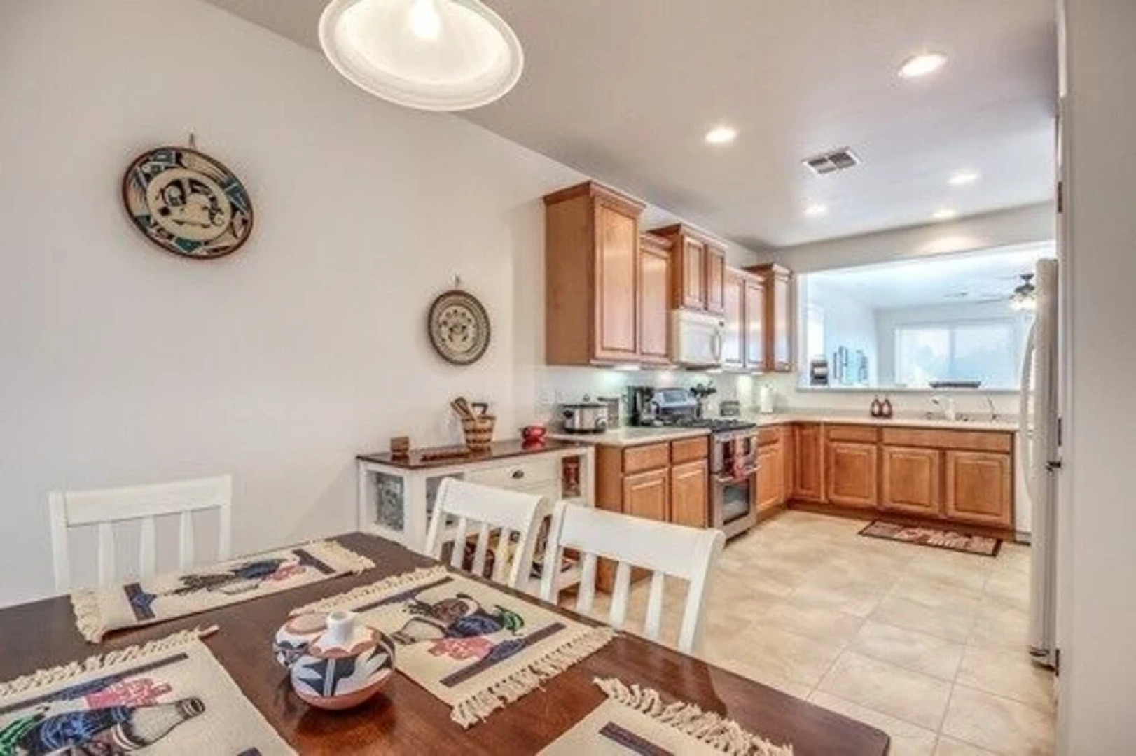 Twin Peaks - 2 Br home by RedAwning