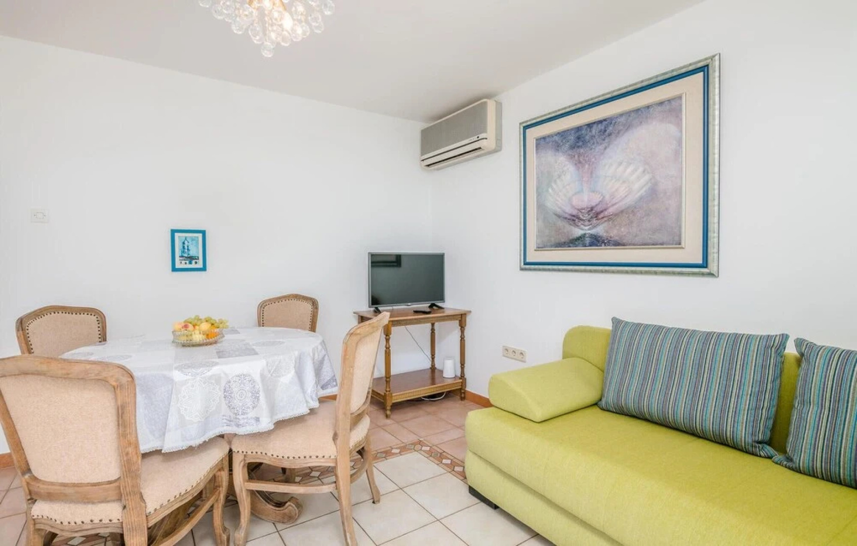 Stunning Apartment in Stara Baska With 1 Bedrooms and Wifi