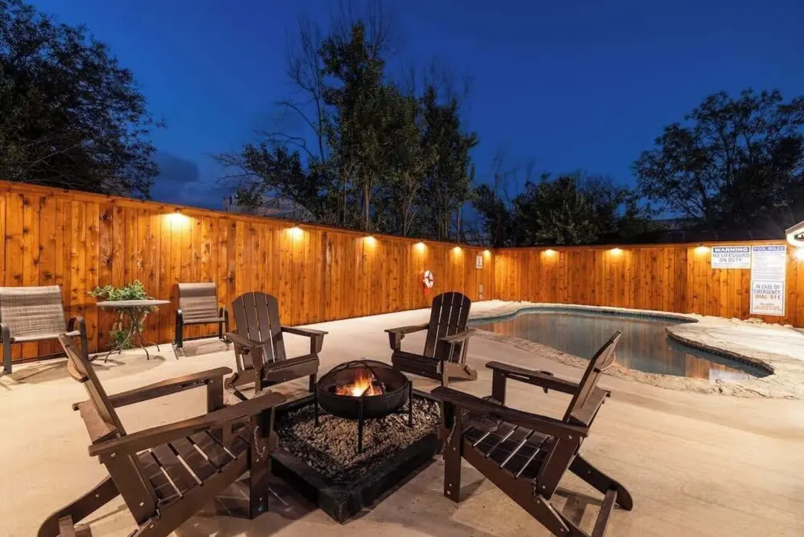 Tolle Haus: W/pool & Firepit-walk to Schlitterbahn, Comal Chutes & Downtown!