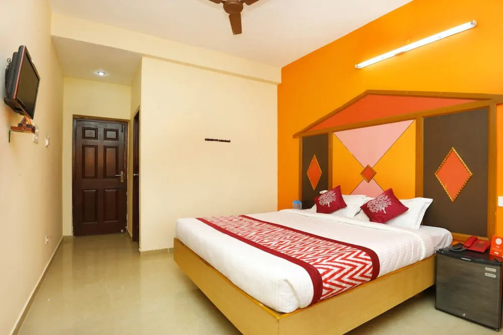 OYO spot on 10184 Kamadhenu Lodge