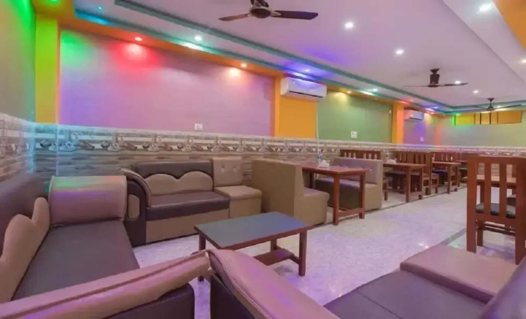 OYO 730 Hotel Barsha