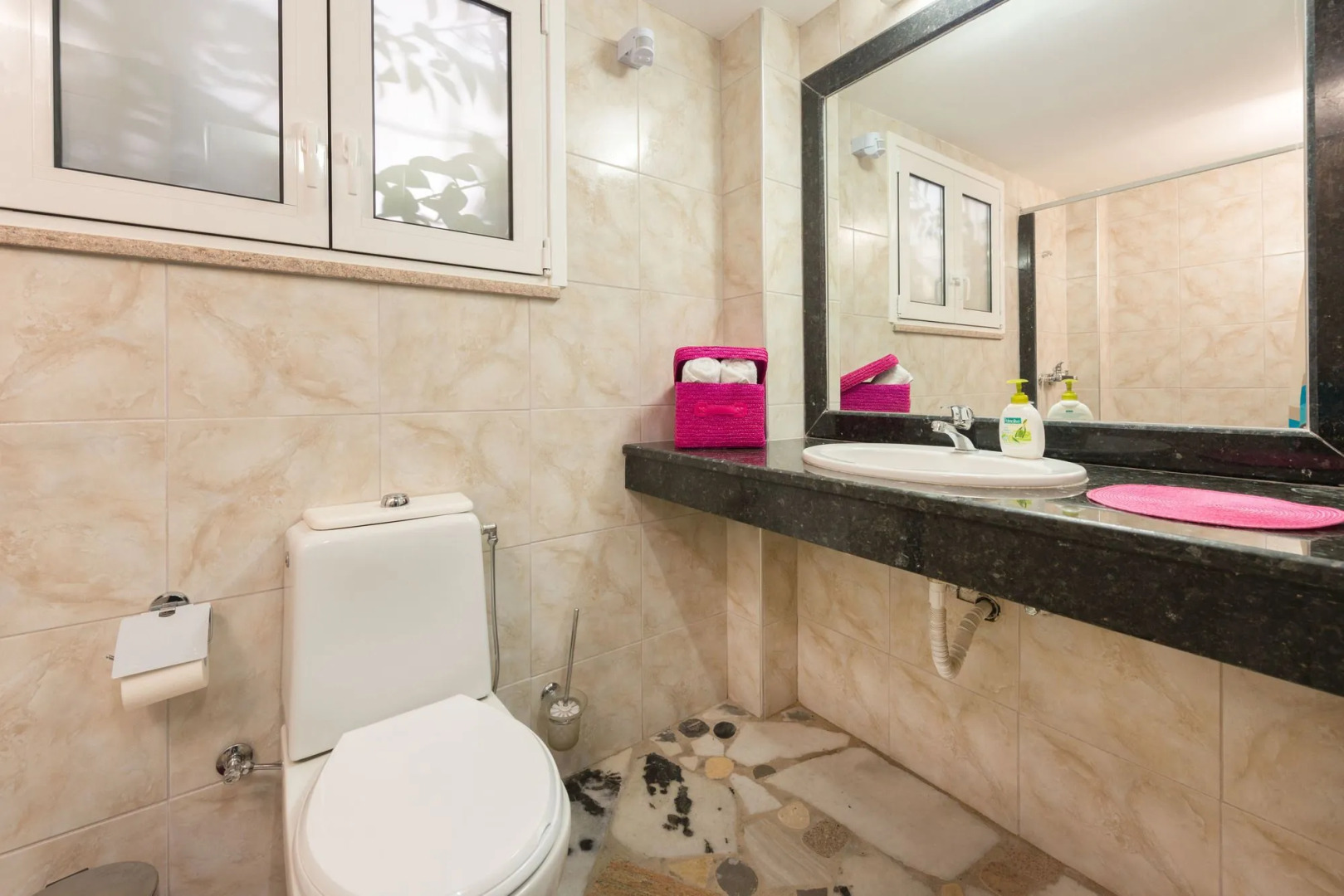 Elefteria Apartments