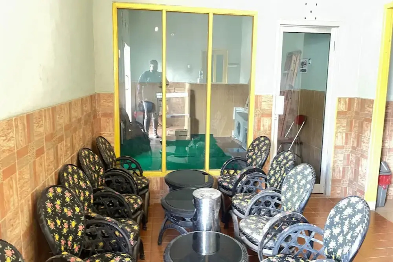 Hotel O Guest House Leo Patra