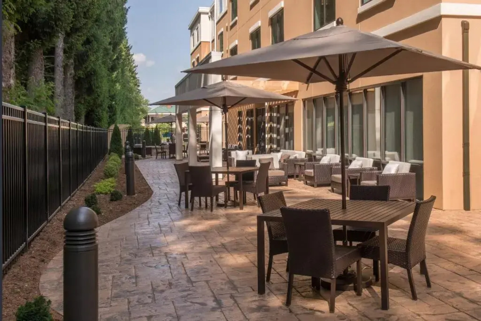 Courtyard Hershey Chocolate Avenue