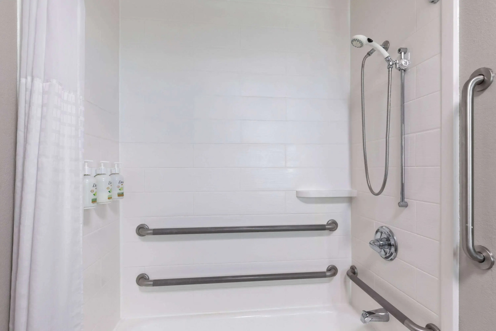 La Quinta Inn & Suites by Wyndham Loudon