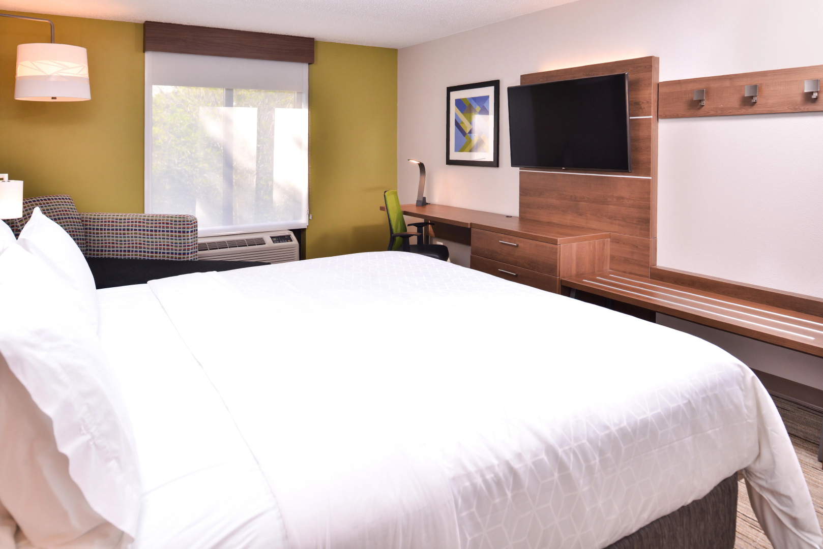 Holiday Inn Express Hotel & Suites Tampa-Anderson Rd/Veteran by IHG