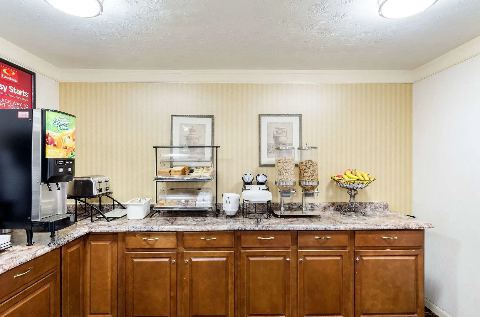 Howard Johnson by Wyndham Malden Boston Area