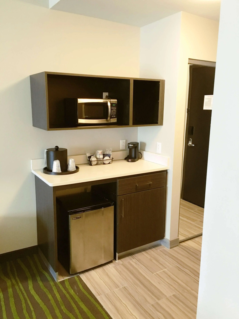 Best Western Plus Prien Lake Hotel & Suites - Lake Charles