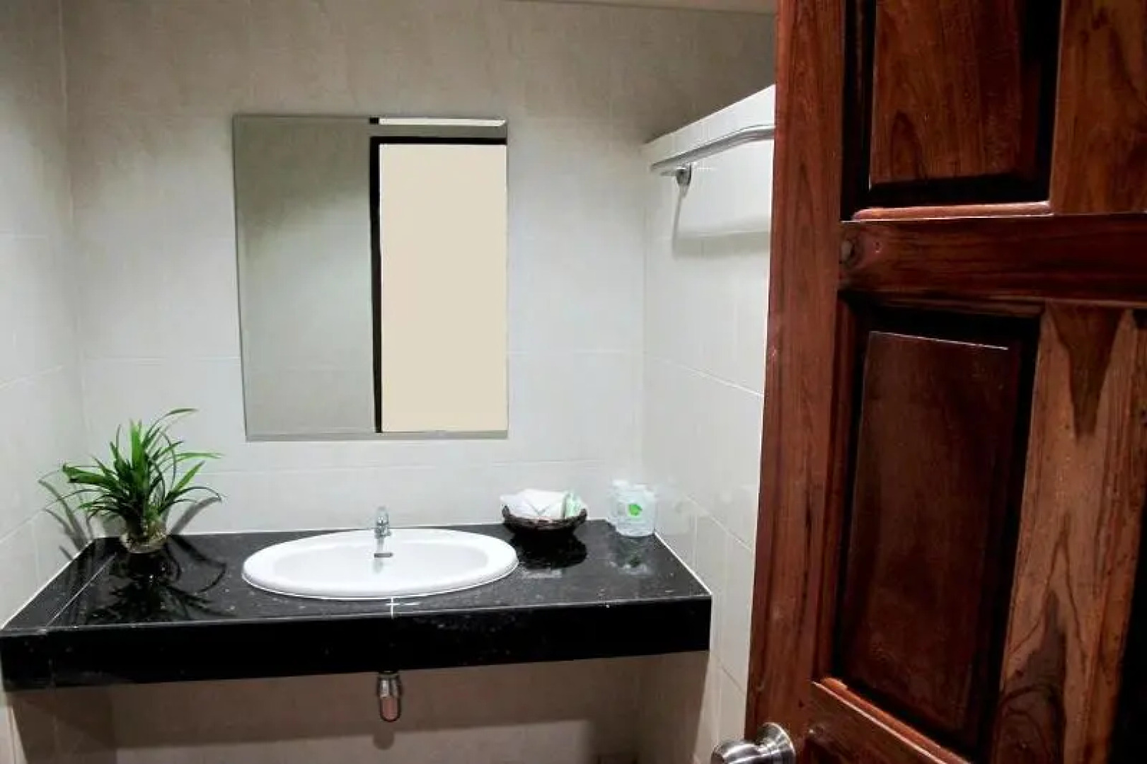 Be Fine Sabuy Hotel and Resort by ZUZU