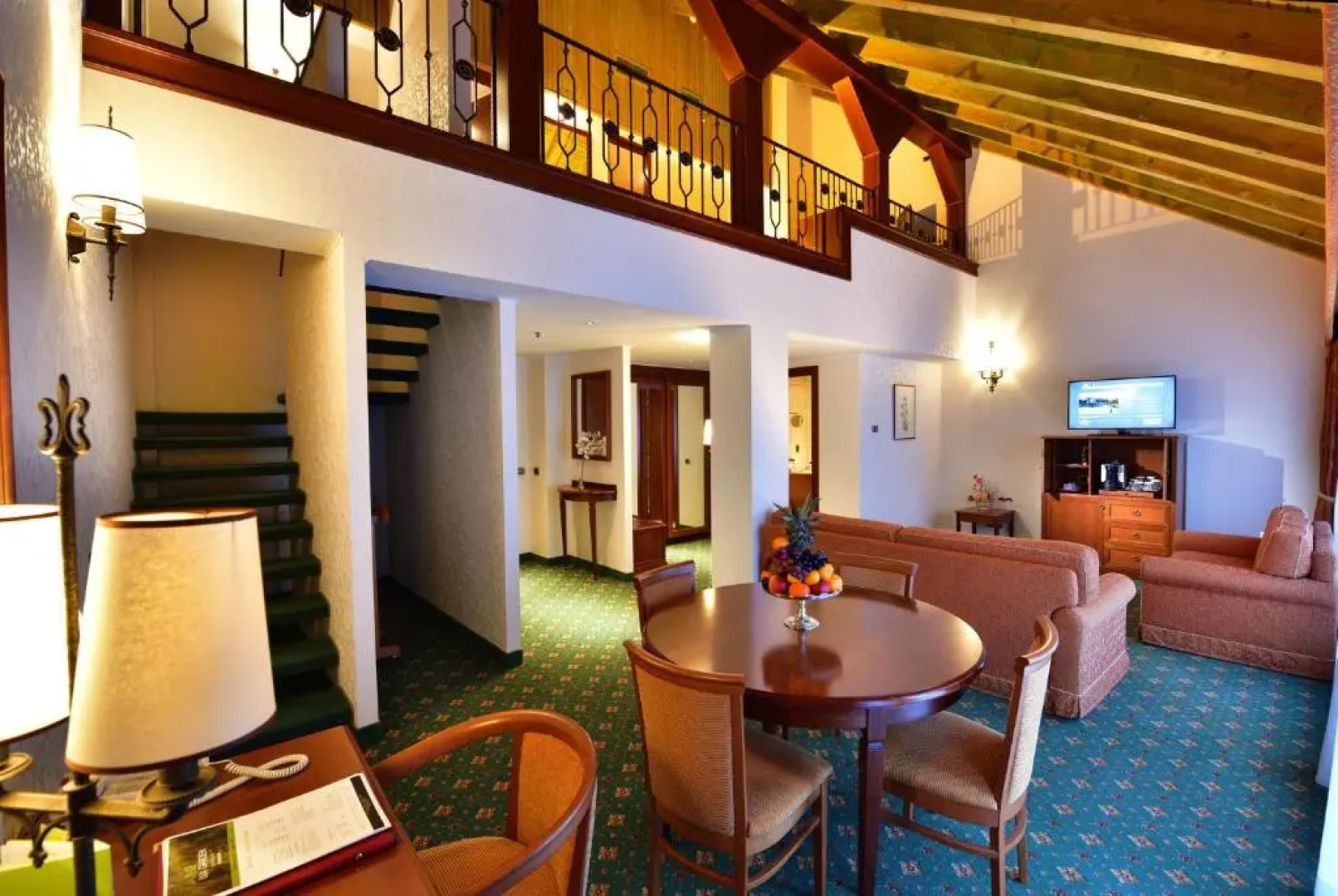 Lux Garden Hotel