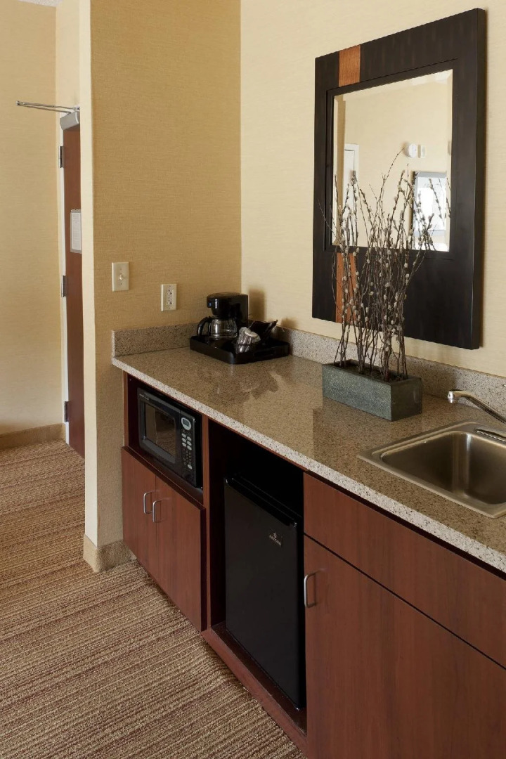 Courtyard by Marriott Bristol