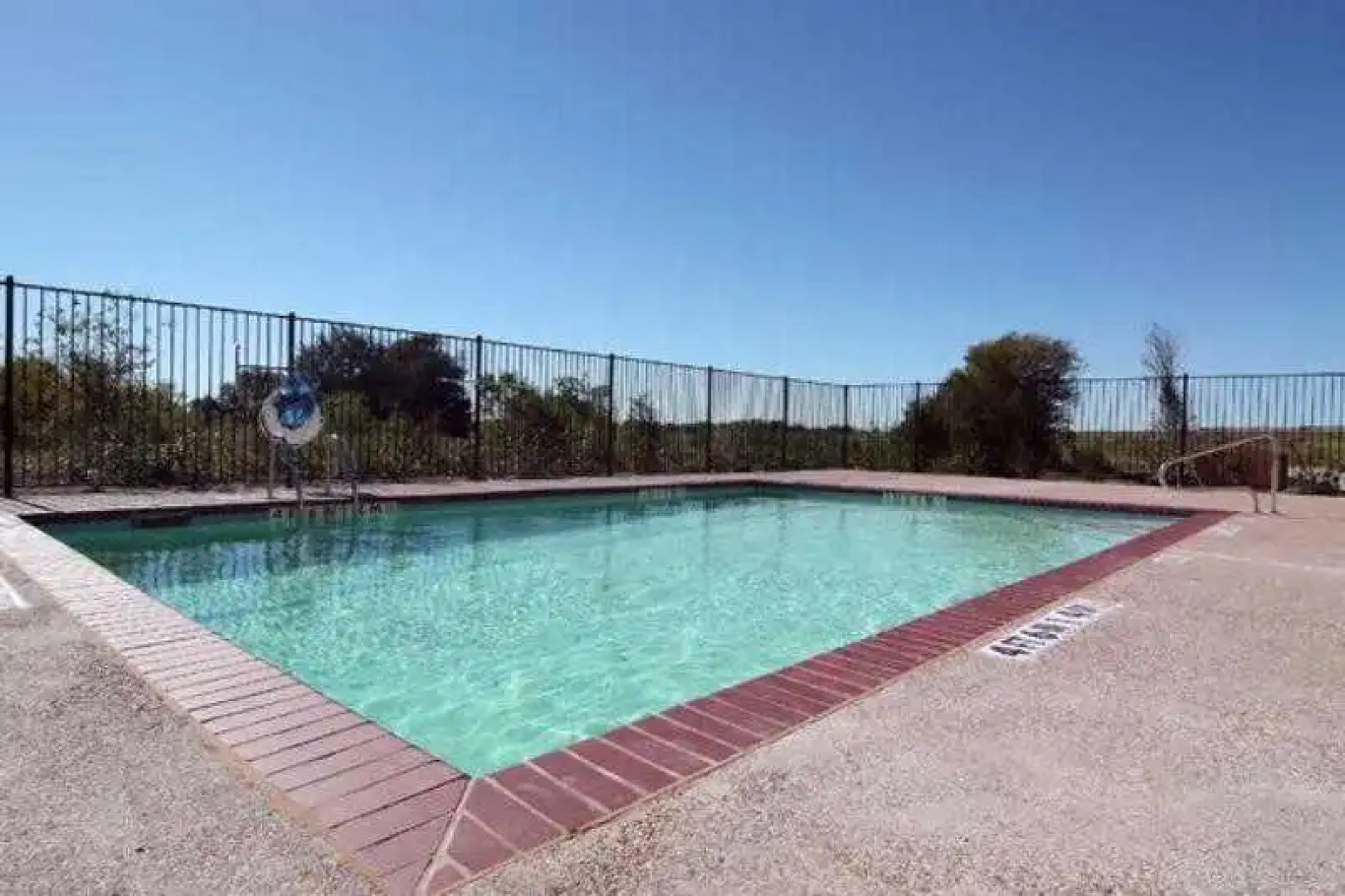 Best Western Marlin Inn & Suites