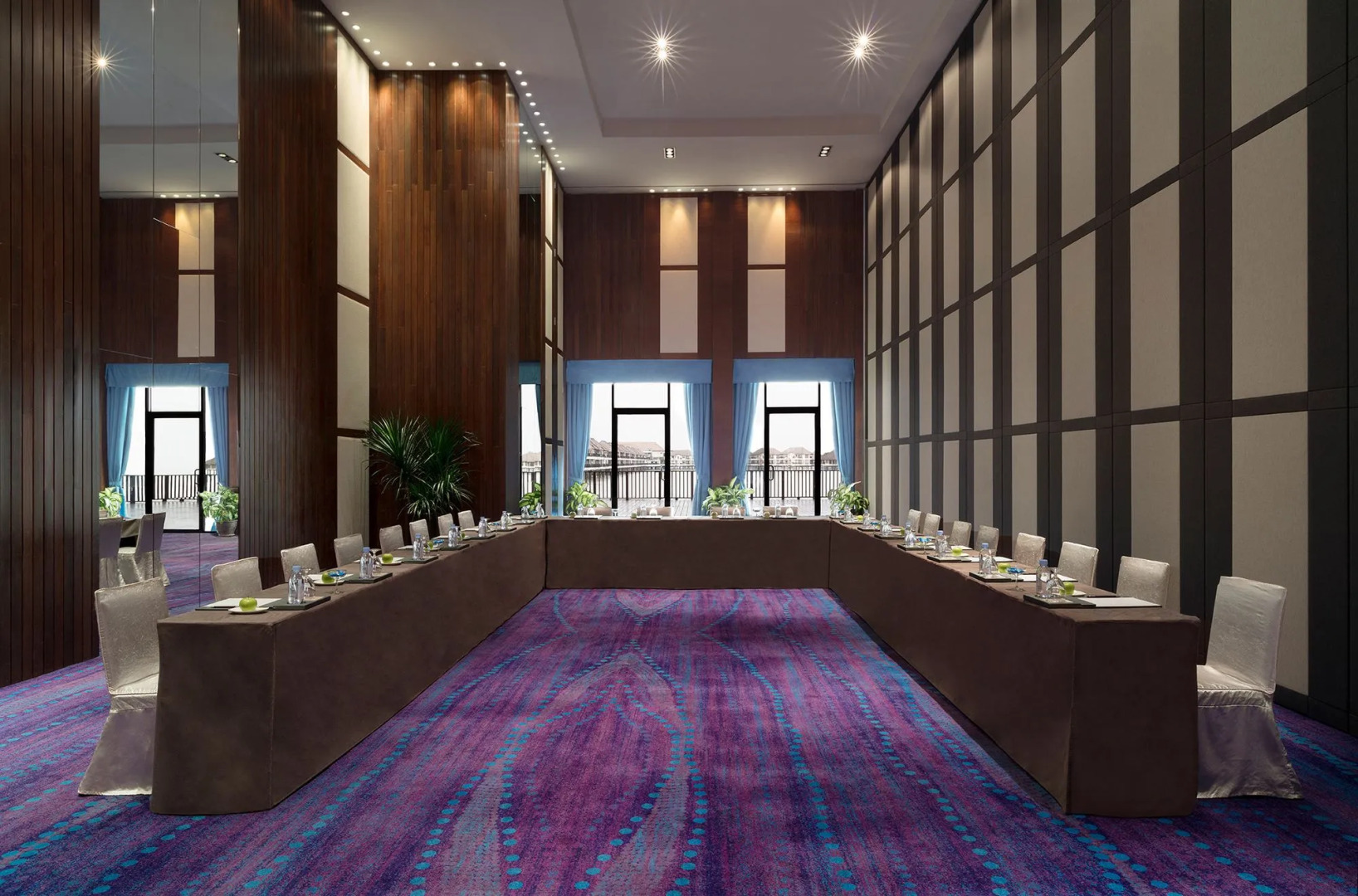 Golden Palm Tree Sepang