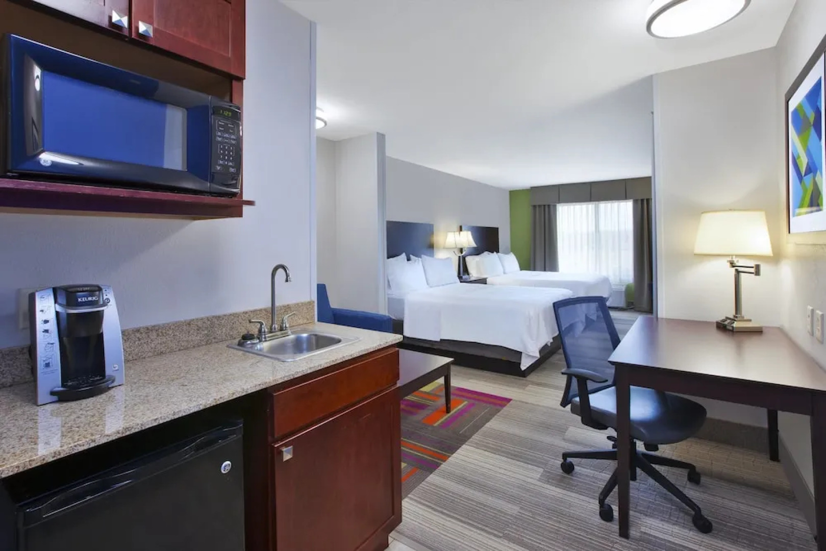 Holiday Inn Express & Suites Niles