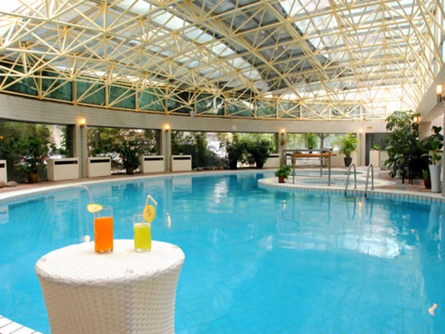 Отель Beijing Jinlong Hotspring