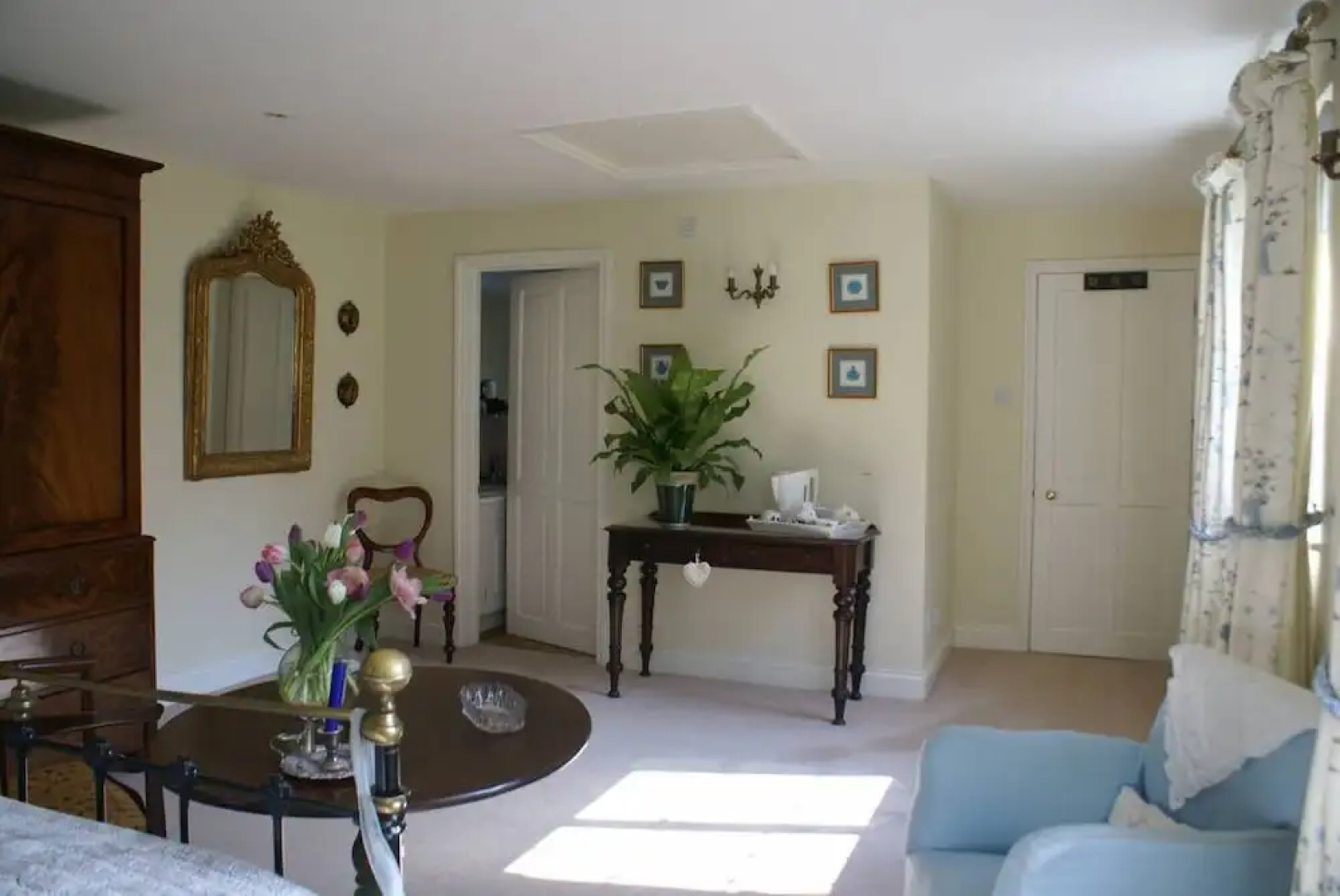 Thimbles Bed & Breakfast