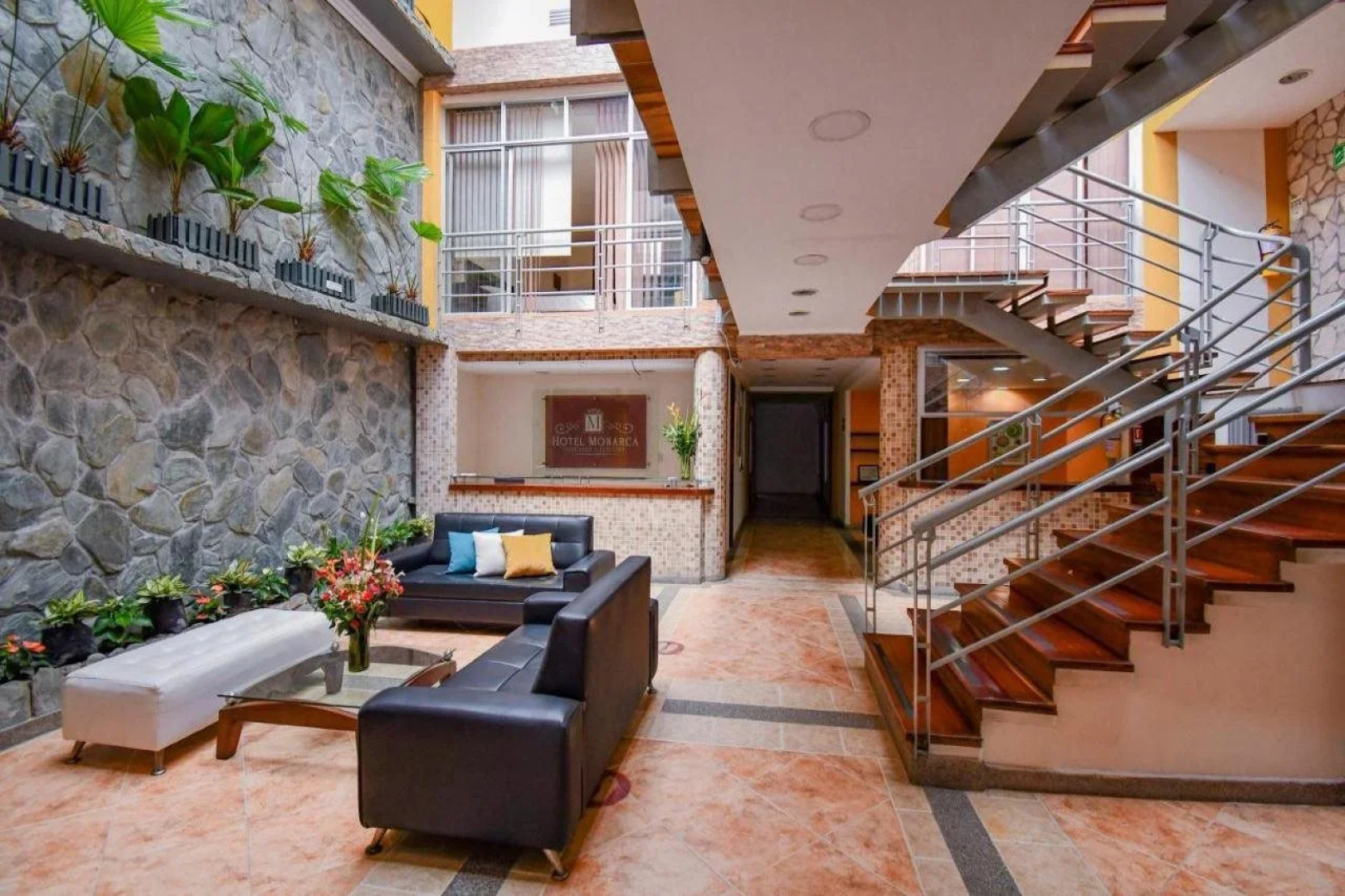 Hotel Mónaco Armenia