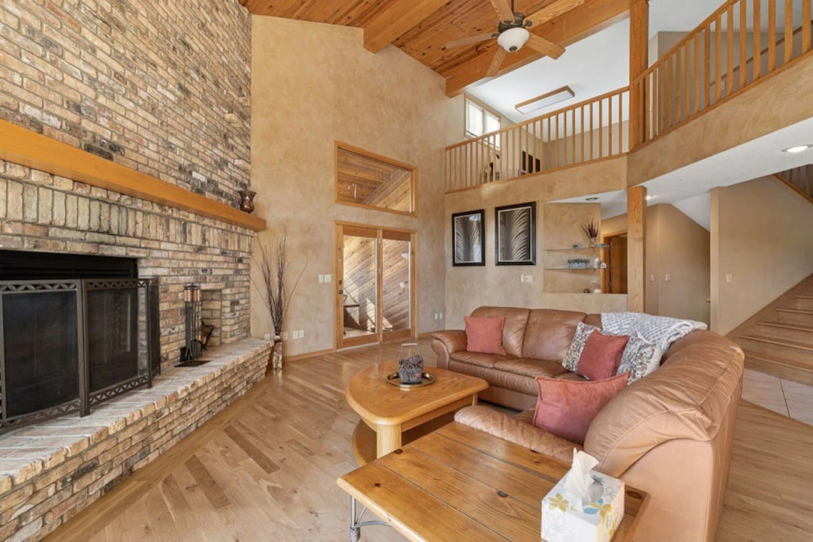 Peaceful Pines 5 BR Home with Hot Tub!