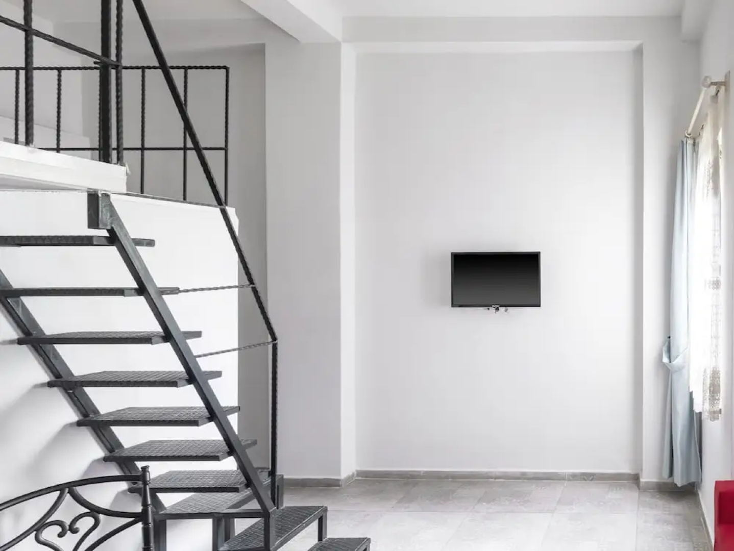 The Red Tent Suite 88