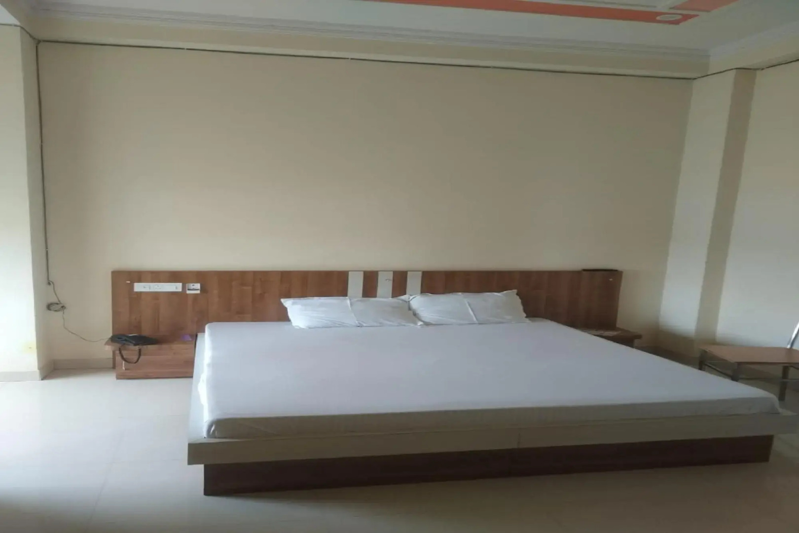 Capital O 82220 Athitya Resort