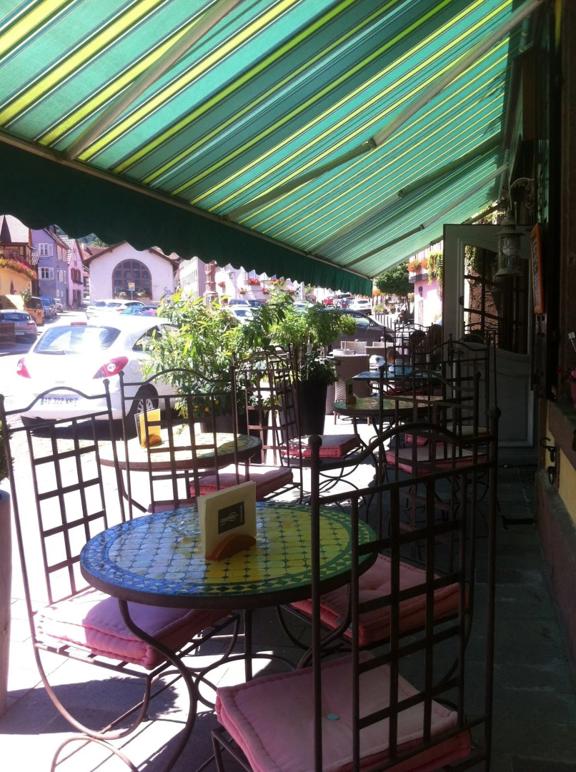 Au Cheval Blanc Hôtel et Restaurant