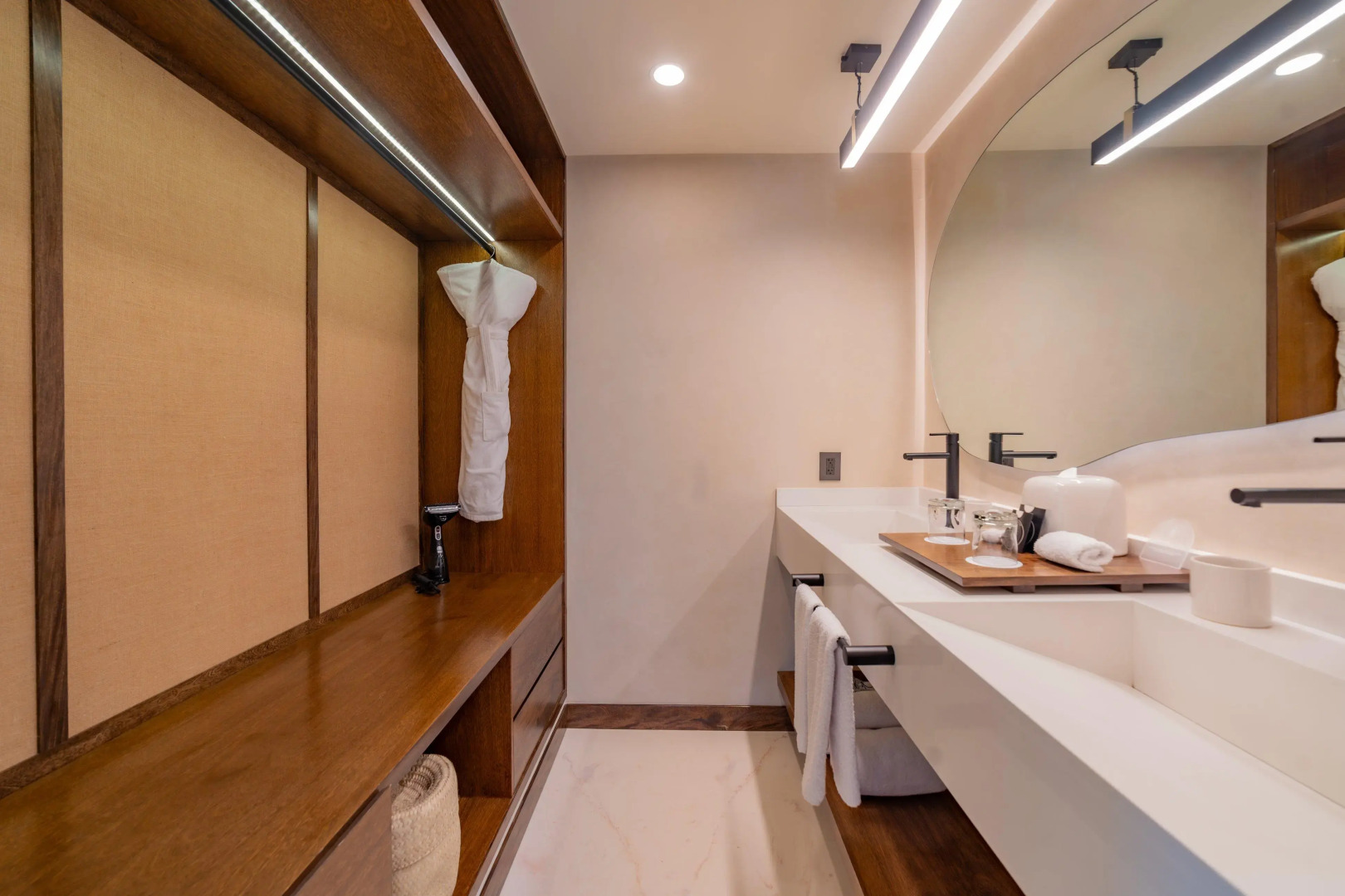 Hotel Indigo La Paz Puerta Cortes by IHG