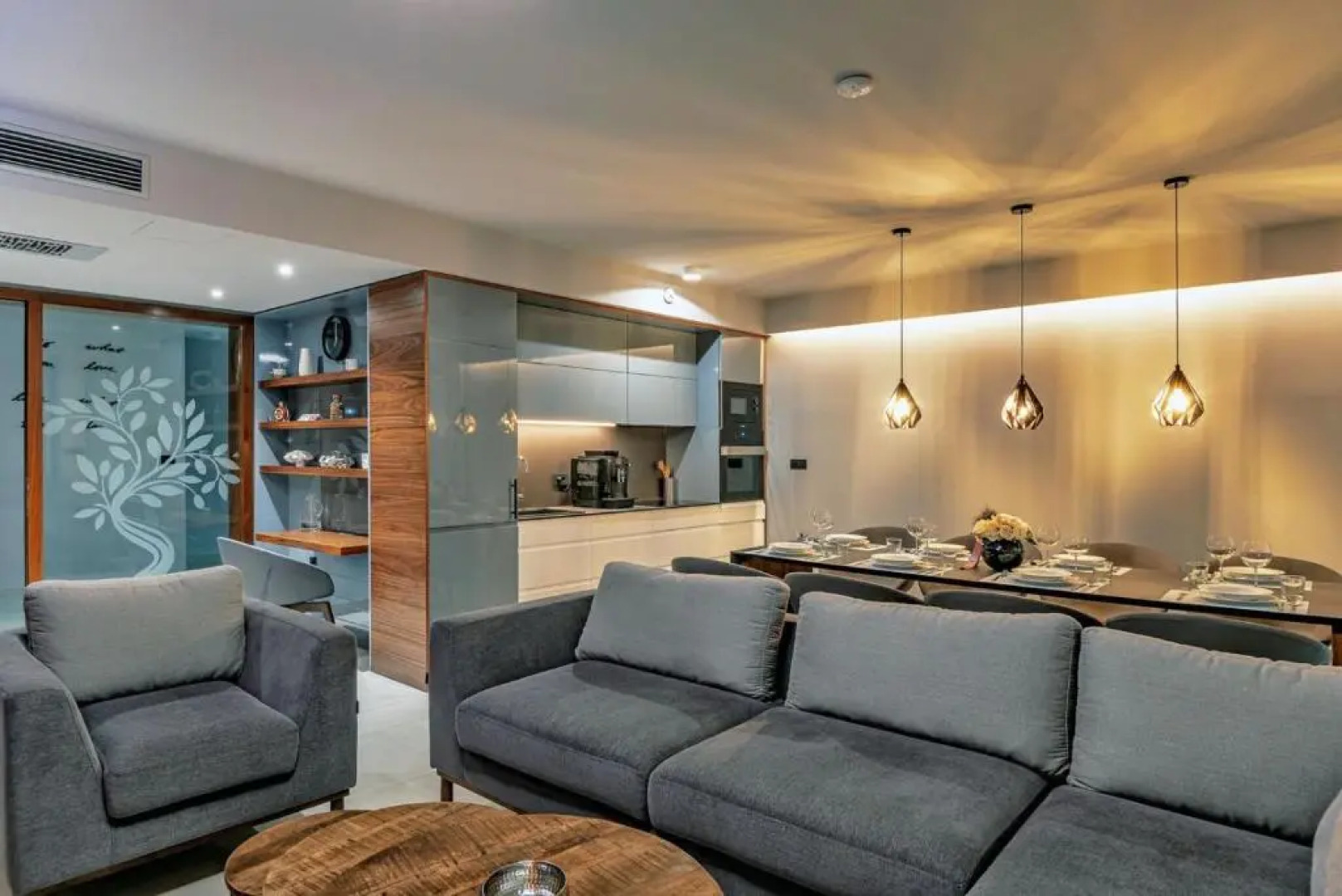 Luxury Villa Delight I Promajna with pool, gym, sauna and jacuzzi