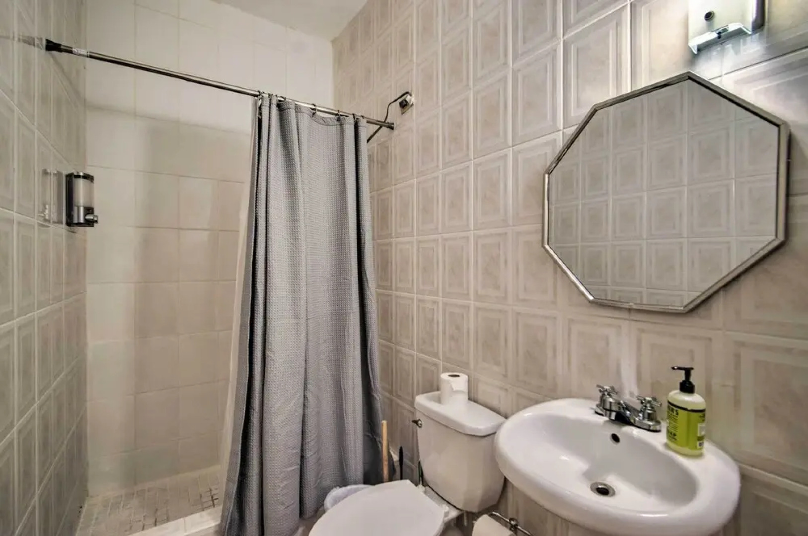 Hilltop Luquillo Home - 5 Mi to El Yunque Frst