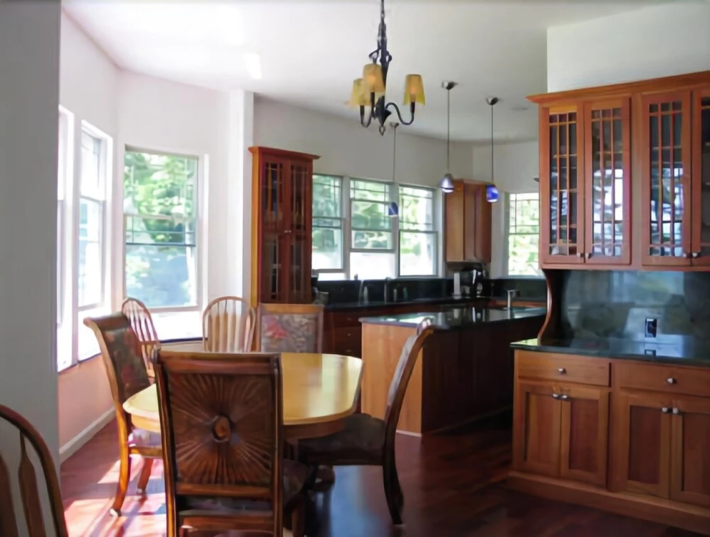 Edgewater Estate - Five Bedroom Home