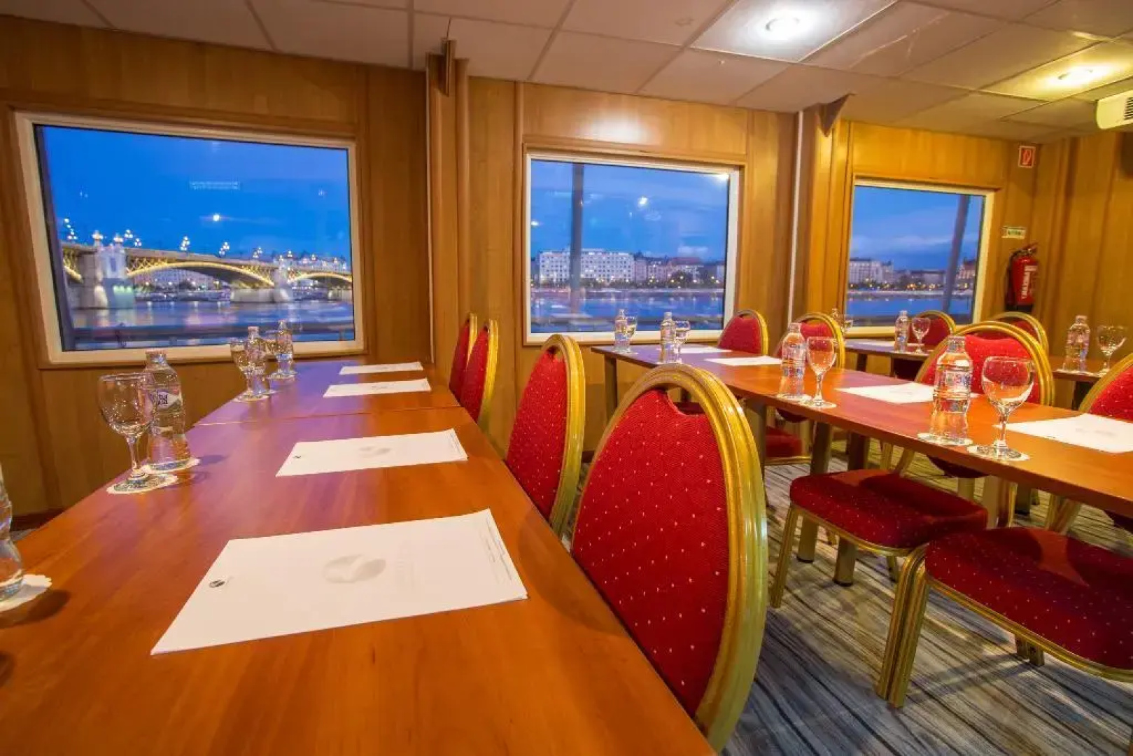 Grand Jules Boat Hotel Budapest