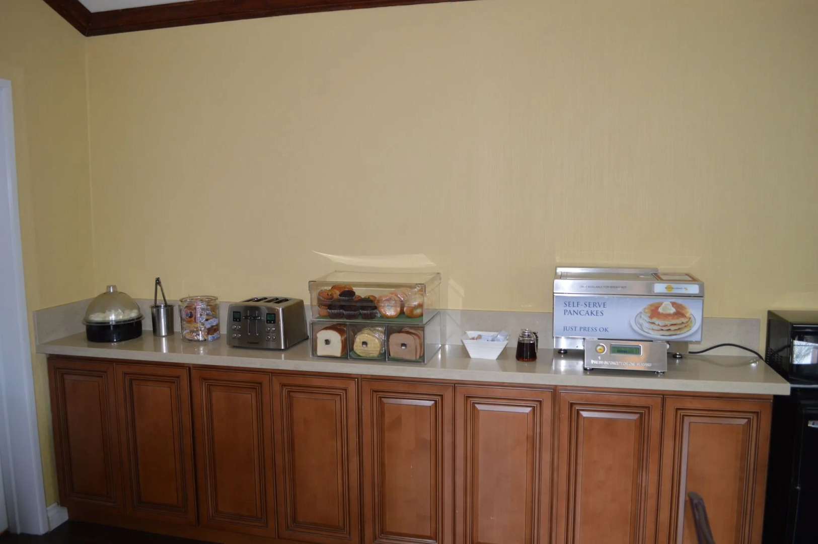 Dynasty Suites Redlands