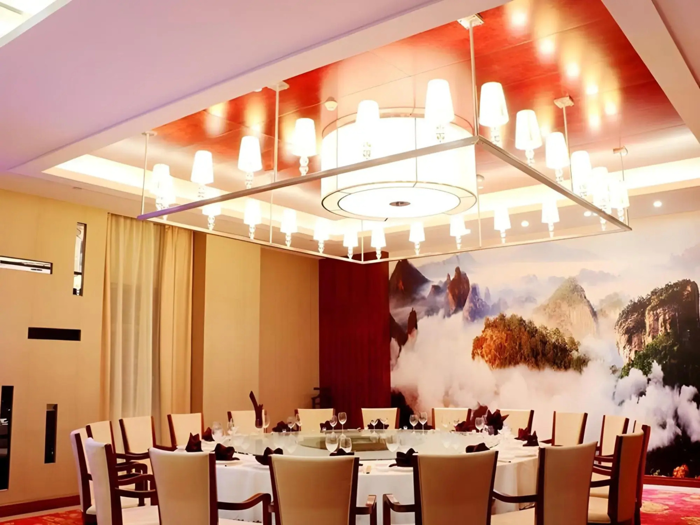 The Grand Plaza Hotel